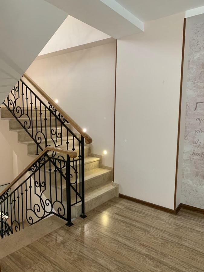 Gala Boutique Hotel Kutaisi Eksteriør billede